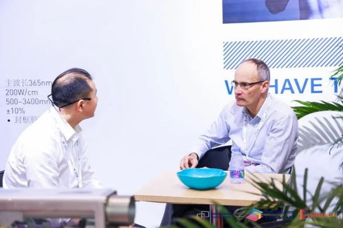 重塑視界，綻放睛彩 2023深圳國際全觸與顯示展首日熱度爆表，心理咨詢與科技融合成亮點(diǎn)